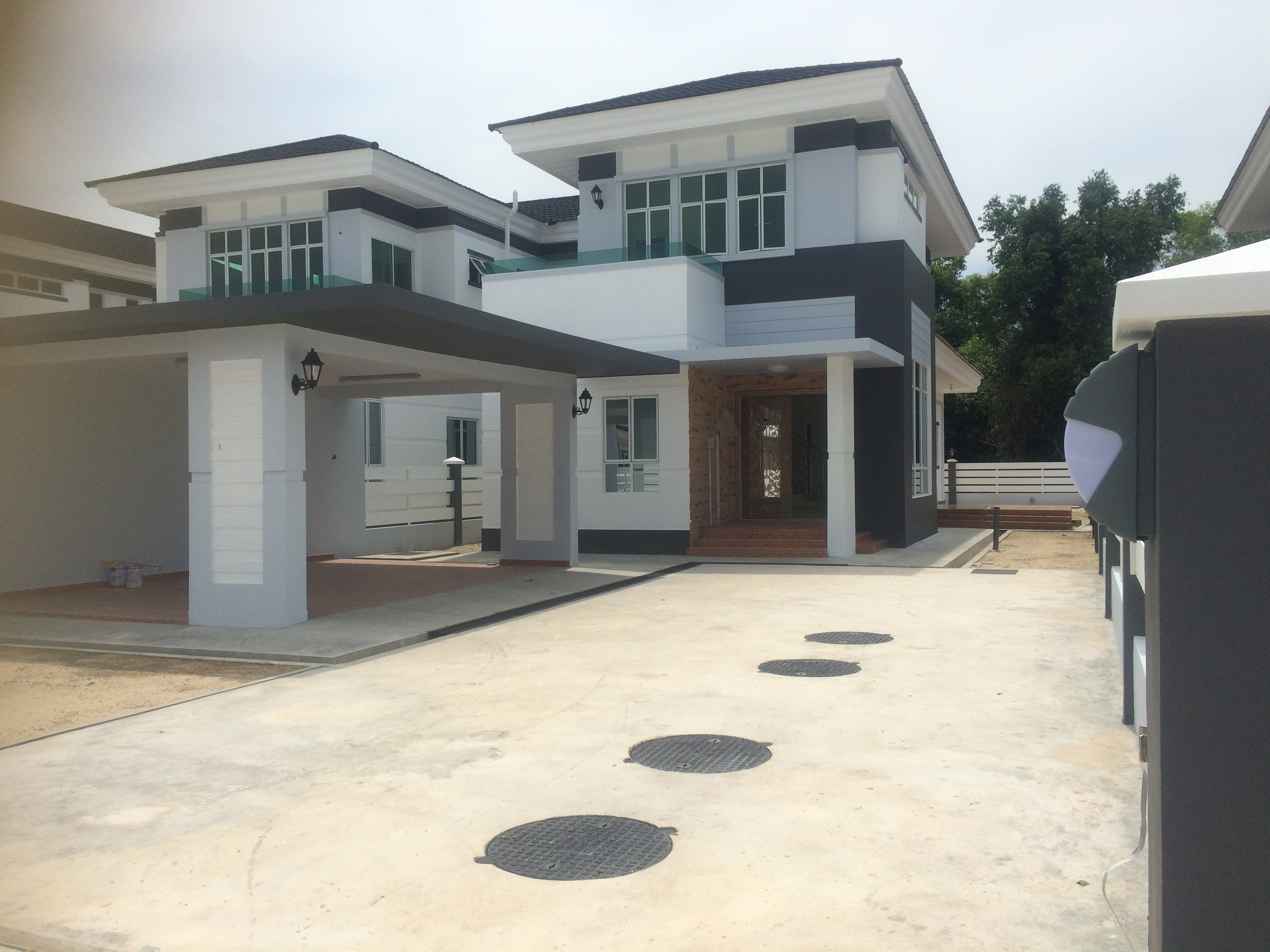 2 STOREY SEMI DETACHED FOR RENT (RH-L45)